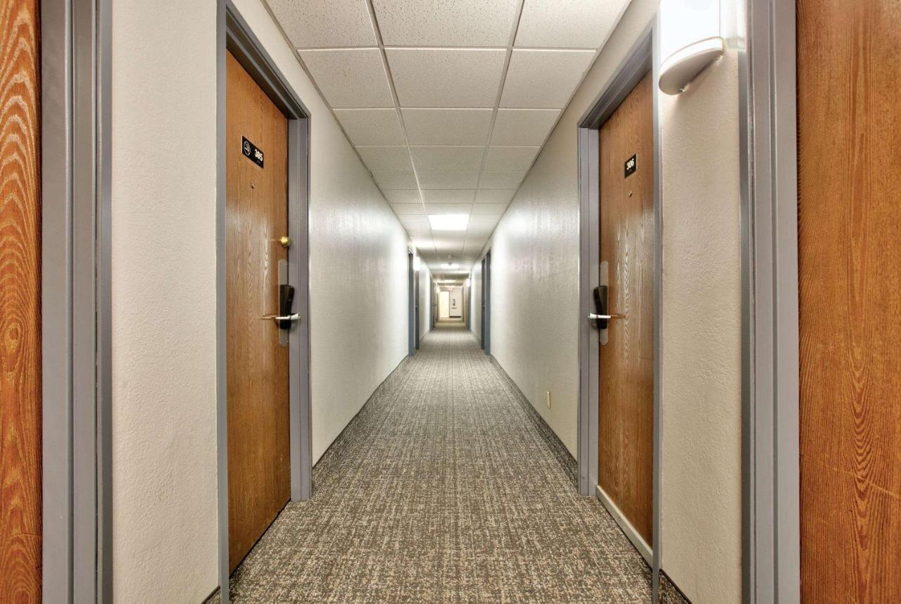 Super 8 By Wyndham Amarillo Hotel Exterior photo